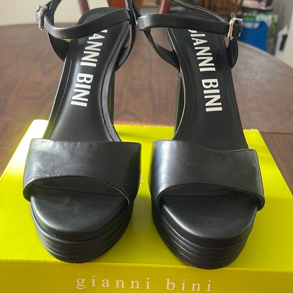 Gianni Bini Ophyliah Sandals